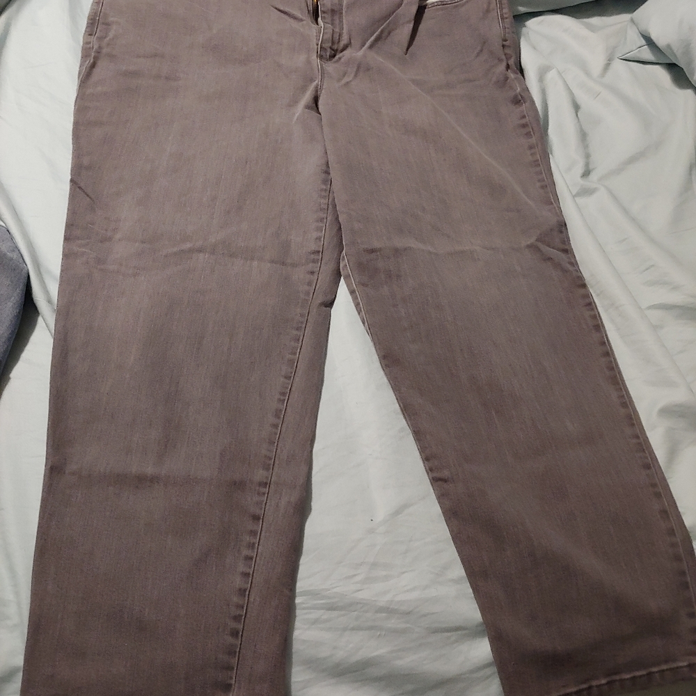 Gloria Vanderbilt black wash amanda jeans